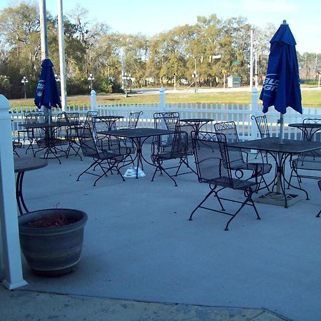 Days Inn By Wyndham Savannah Airport Exterior foto